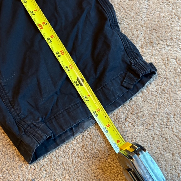 American Eagle Women’s Stretchy Black Baggy Cargos - Picture 7 of 7